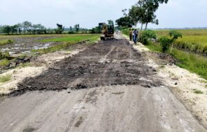 Pola Pengerjaan Jalan Aspal BKK Desa Ngampal jadi Sorotan Publik