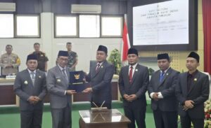APBD Pamekasan 2026 Resmi Ditetapkan Rp1,9 Triliun, Anggaran Turun dan Defisit Rp176 Miliar.